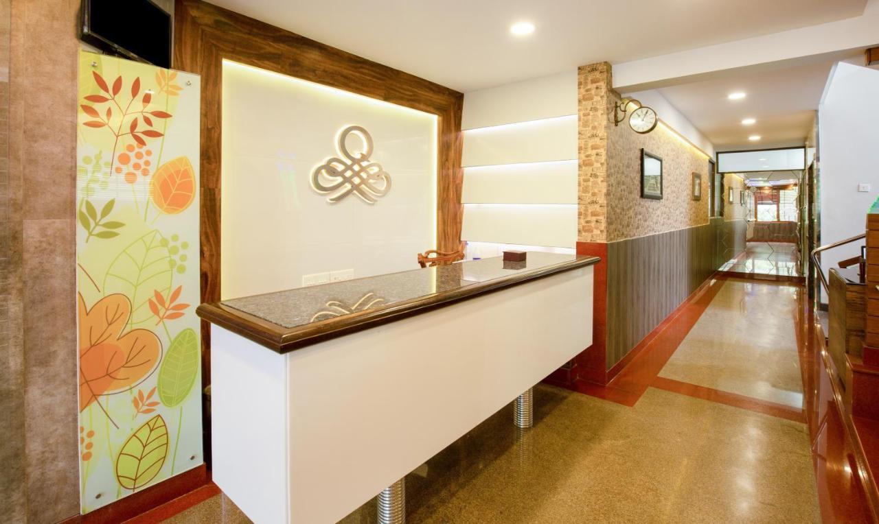 Treebo The Qasr Hotel Kochi Exterior photo